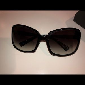 Rectangular Oliver Peoples sunglasses